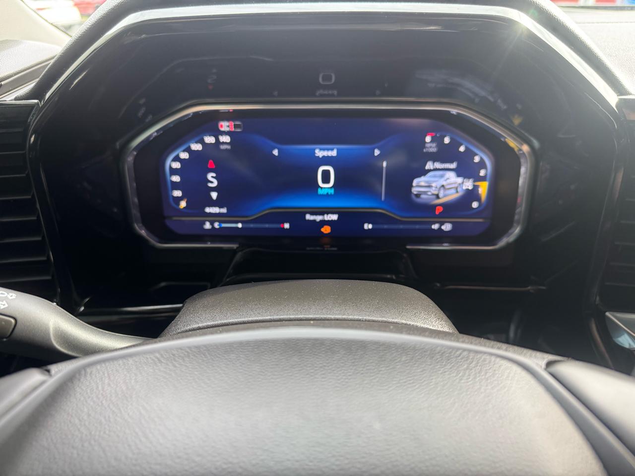 Chevrolet Silverado 1500 4WD Crew Cab 147" LT w/1LT 2025