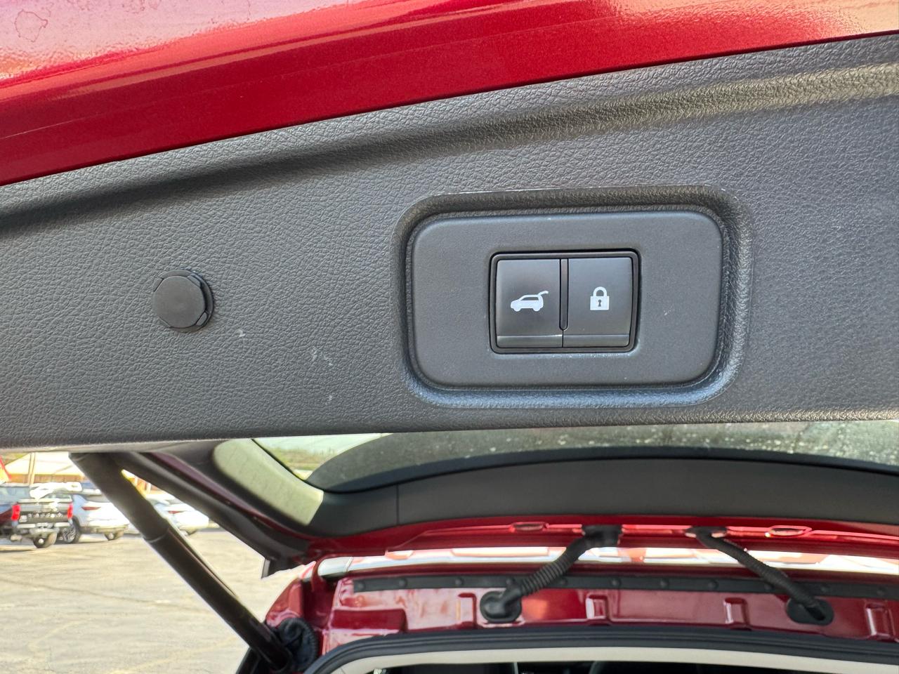 Nissan Pathfinder SV 2WD 2023