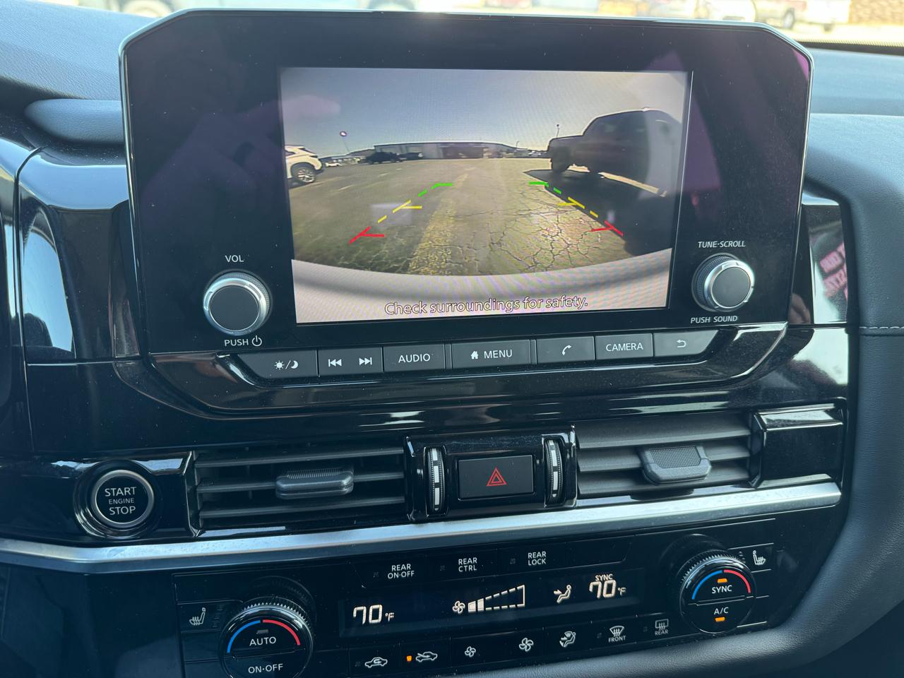 Nissan Pathfinder SV 2WD 2023