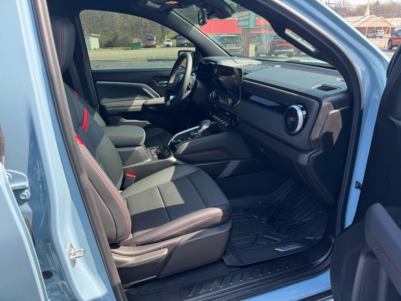 Chevrolet Colorado 4WD Crew Cab Z71 2025