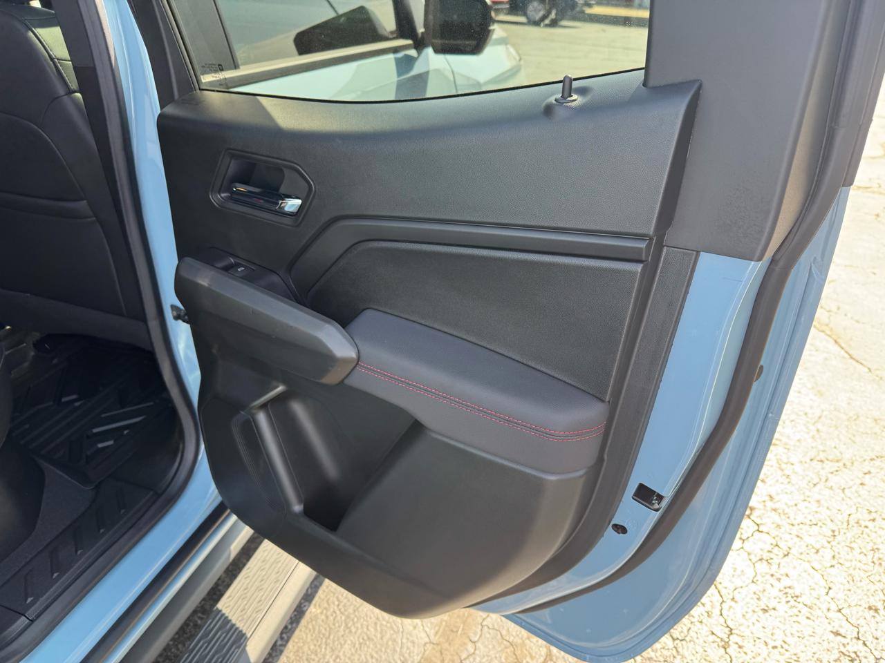 Chevrolet Colorado 4WD Crew Cab Z71 2025