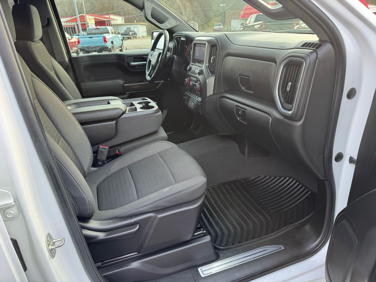 Chevrolet Silverado 1500 LTD 4WD Crew Cab 157" RST 2022