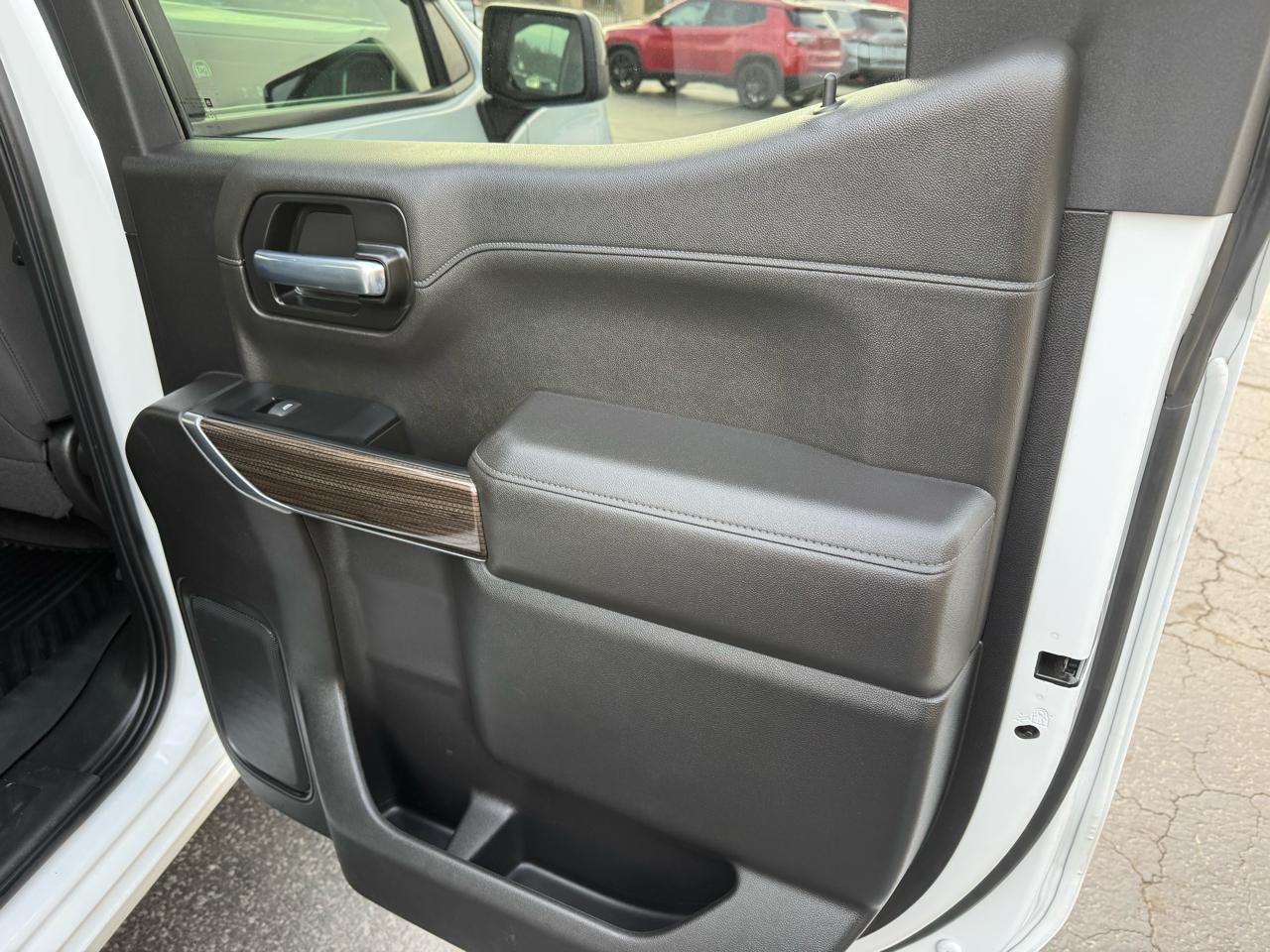 Chevrolet Silverado 1500 LTD 4WD Crew Cab 157" RST 2022