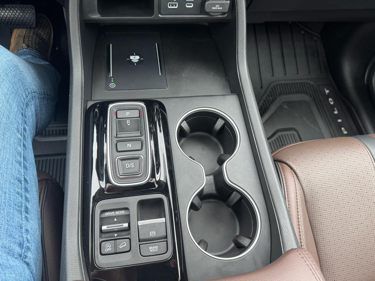 Honda Pilot Elite AWD 2025