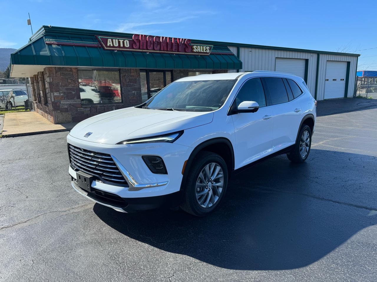 Buick Enclave 4dr Preferred 2025