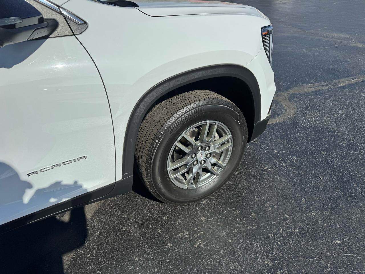 GMC Acadia FWD 4dr Elevation 2025