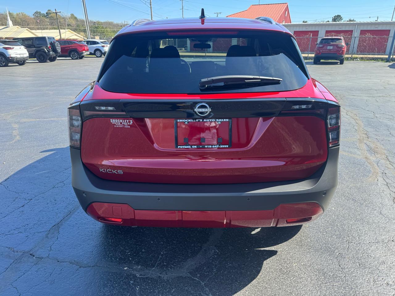 Nissan Kicks SV FWD 2026