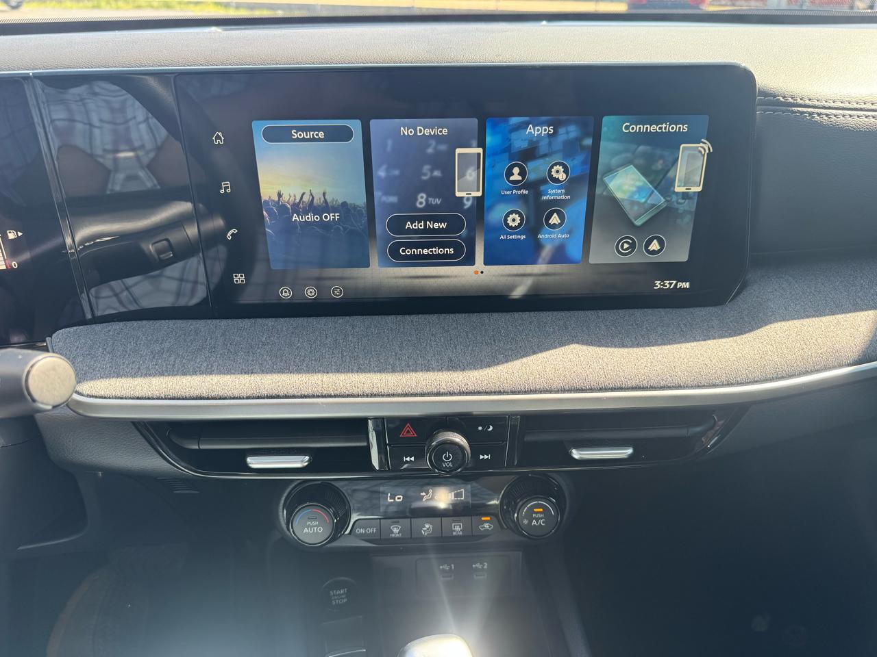 Nissan Kicks SV FWD 2026