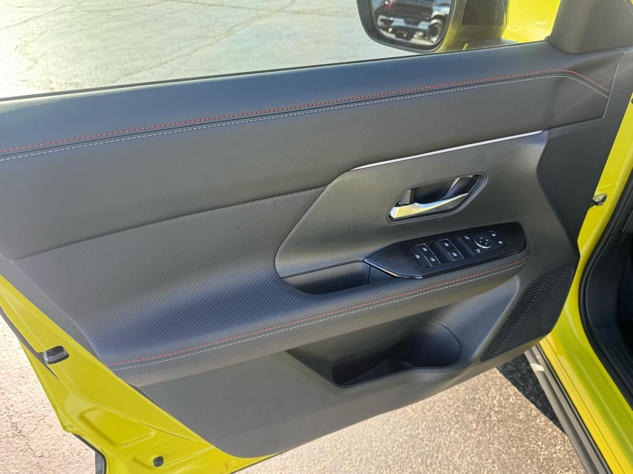 Nissan Kicks SR FWD 2025