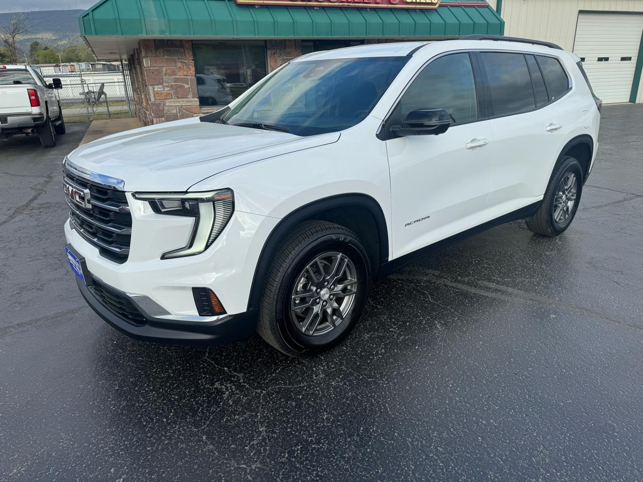 GMC Acadia FWD 4dr Elevation 2025