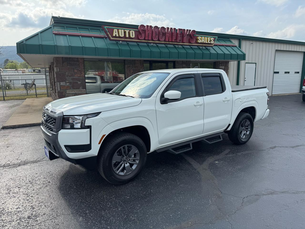 2025 Nissan Frontier Crew Cab 4x4 SV