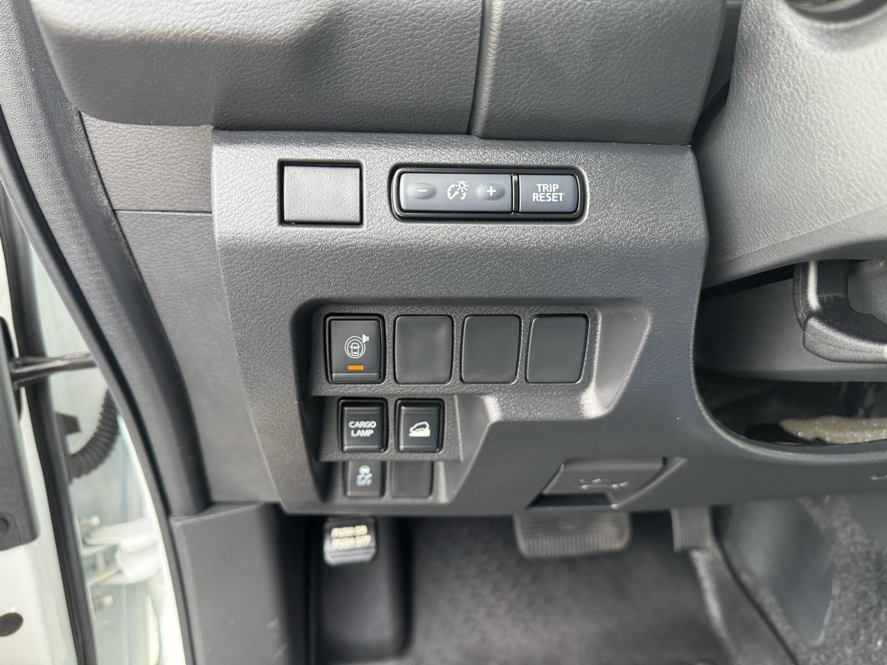 Nissan Frontier Crew Cab 4x4 SV 2025