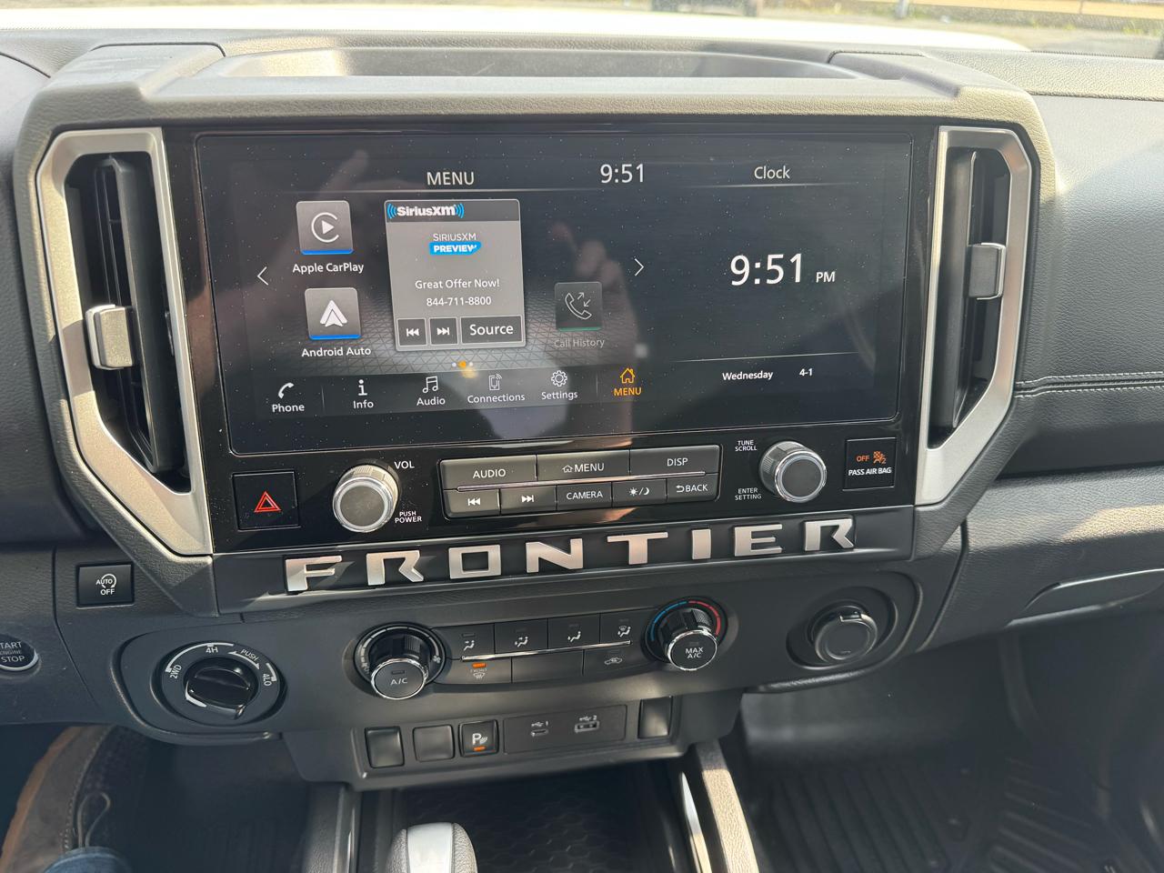 Nissan Frontier Crew Cab 4x4 SV 2025