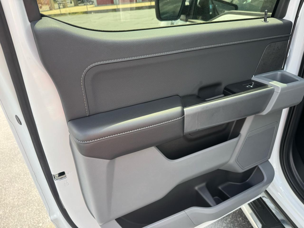 Ford F-150 XLT 4WD SuperCrew 5.5' Box 2025