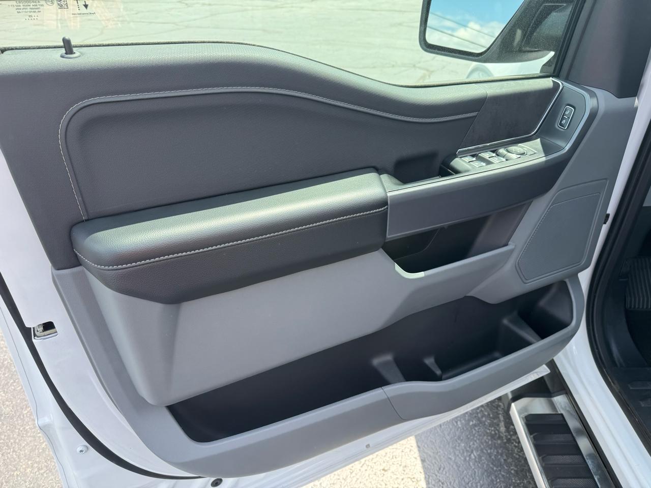 Ford F-150 XLT 4WD SuperCrew 5.5' Box 2025