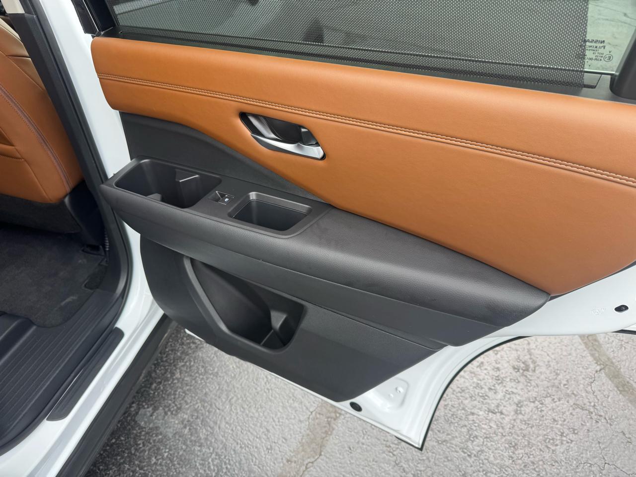 Nissan Pathfinder Platinum 2WD 2025