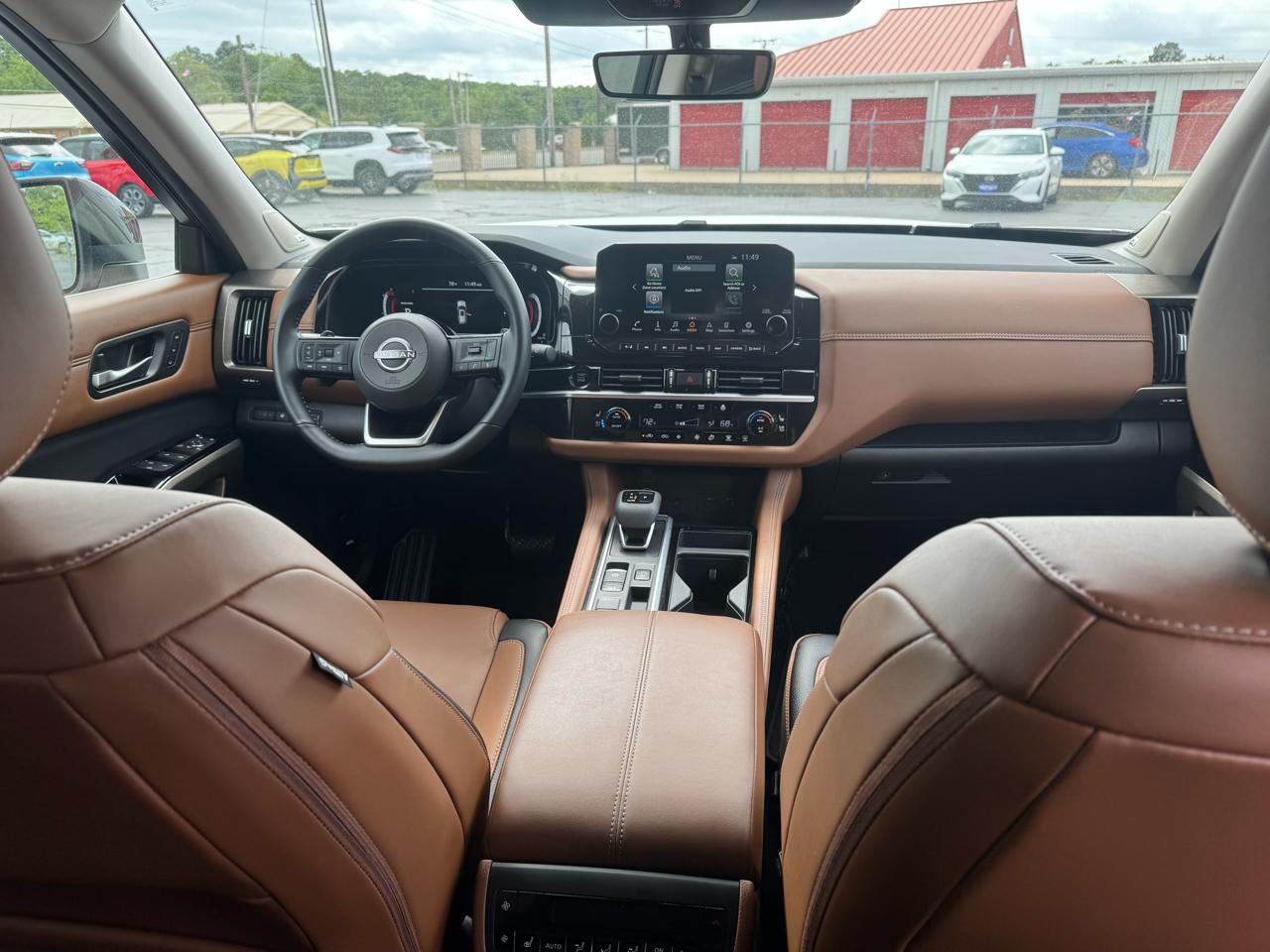 Nissan Pathfinder Platinum 2WD 2025