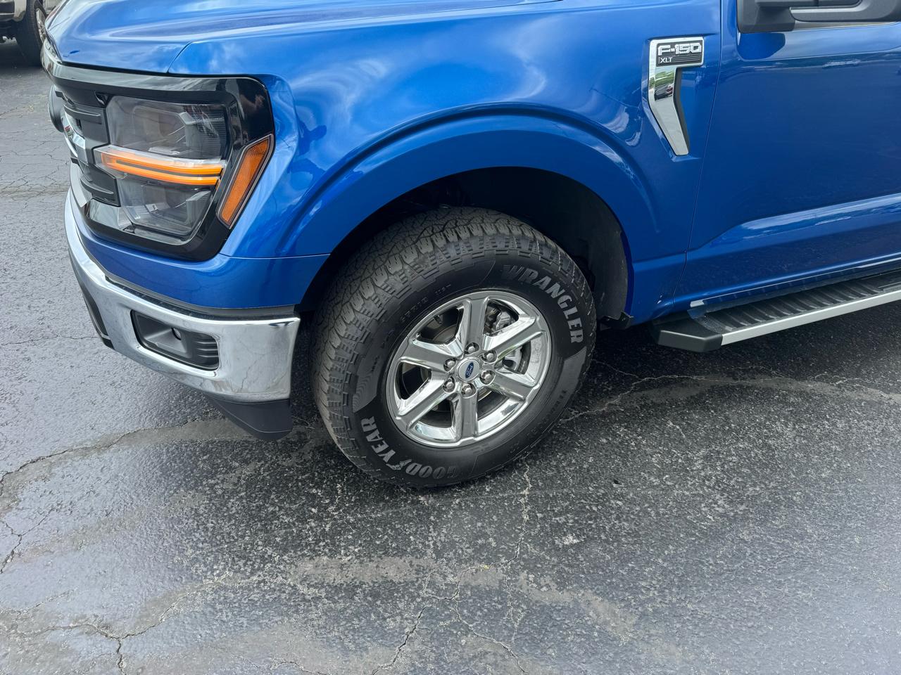 Ford F-150 XLT 4WD SuperCrew 5.5' Box 2025