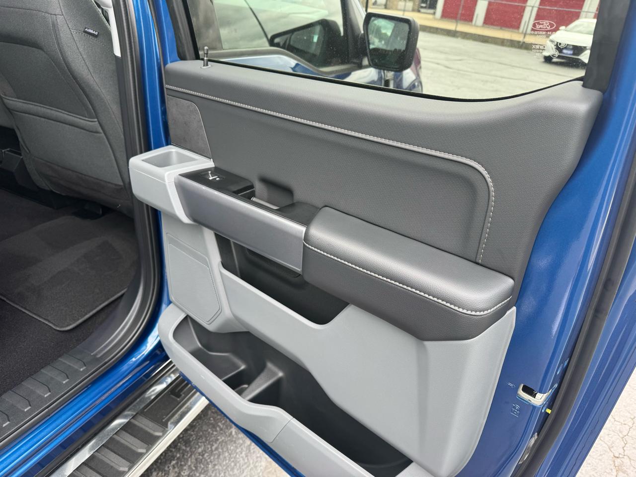 Ford F-150 XLT 4WD SuperCrew 5.5' Box 2025