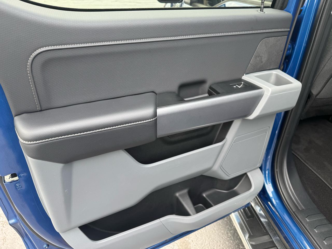 Ford F-150 XLT 4WD SuperCrew 5.5' Box 2025