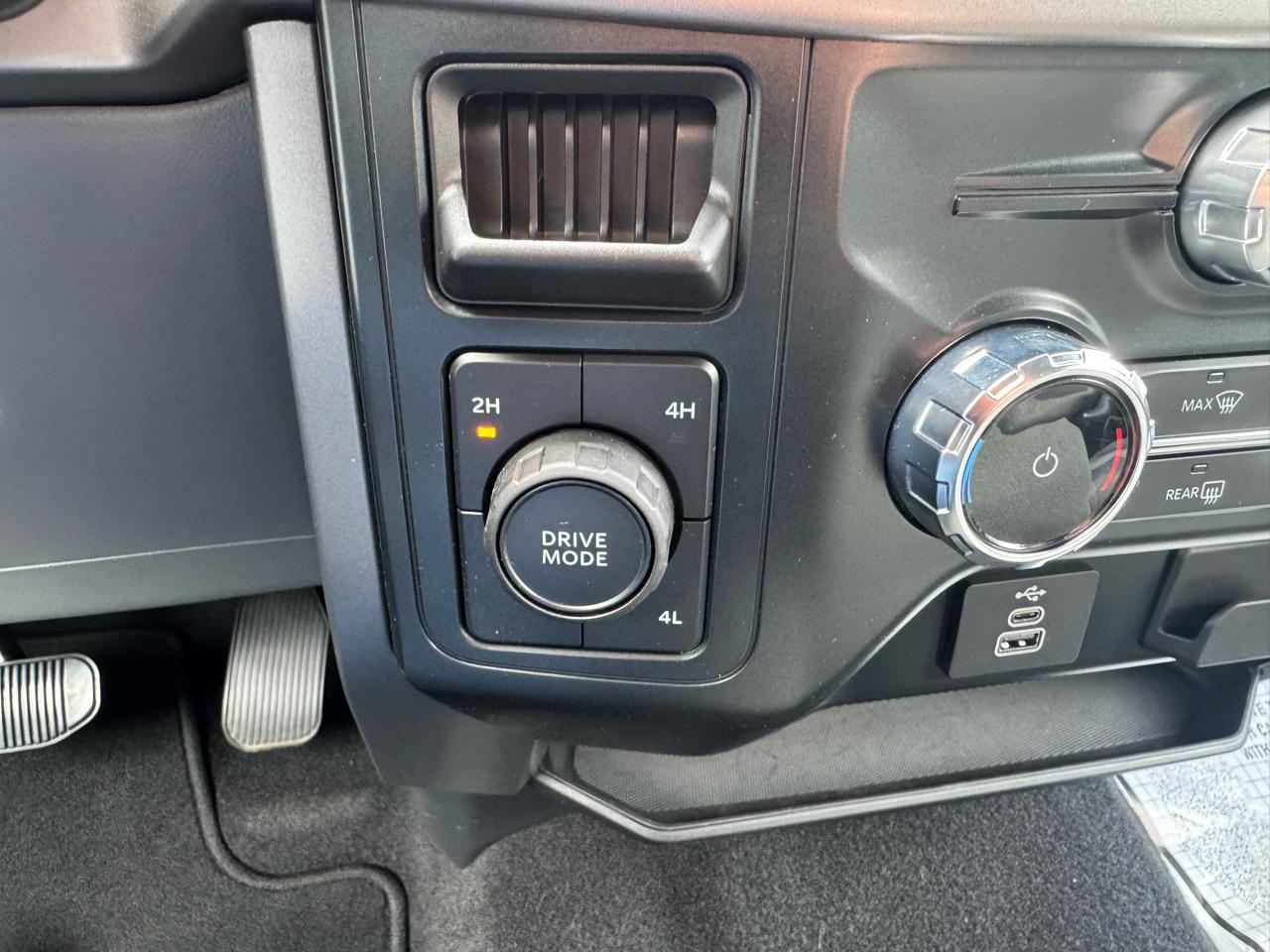 Ford F-150 XLT 4WD SuperCrew 5.5' Box 2025