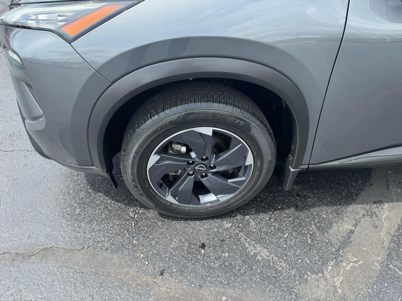 Nissan Rogue FWD SV 2024