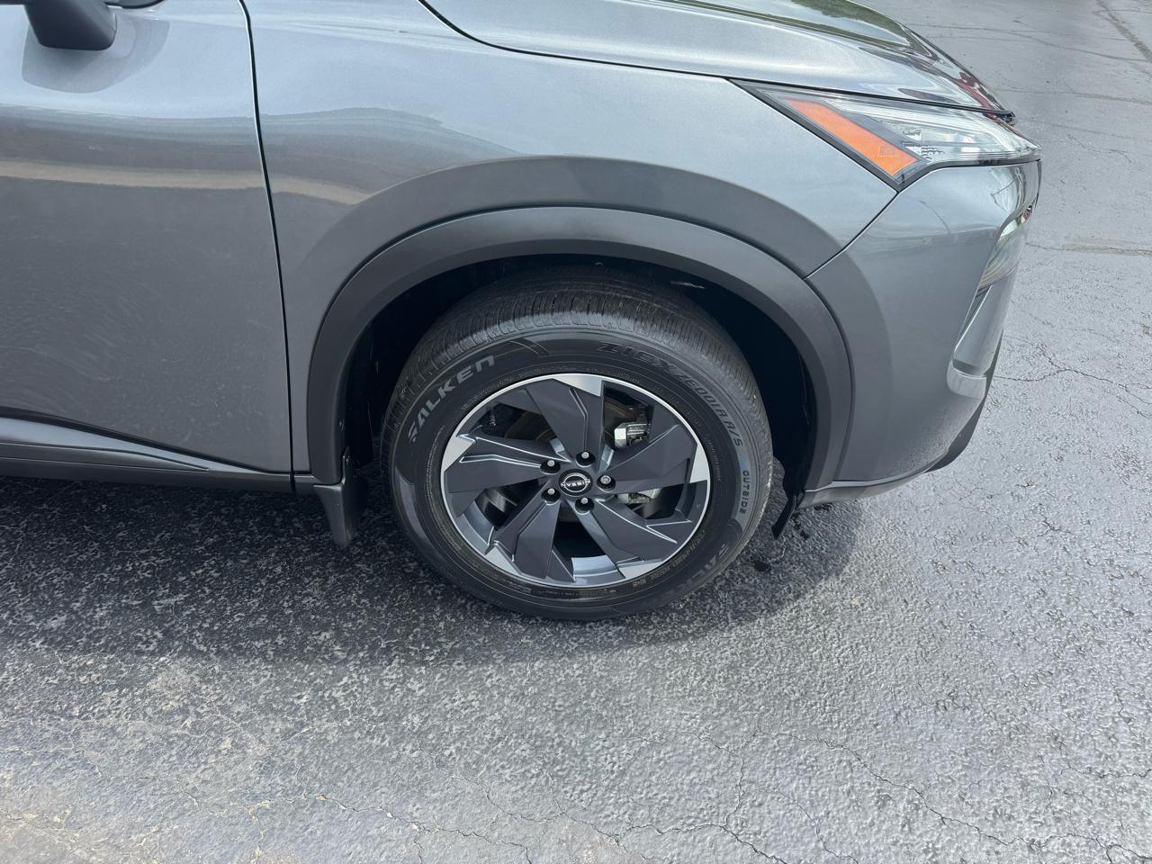 Nissan Rogue FWD SV 2024