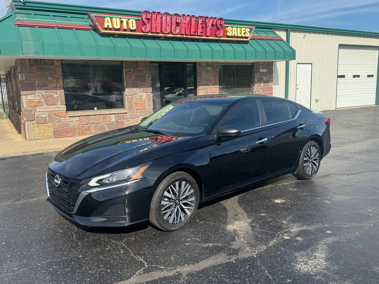 2025 Nissan Altima SV FWD