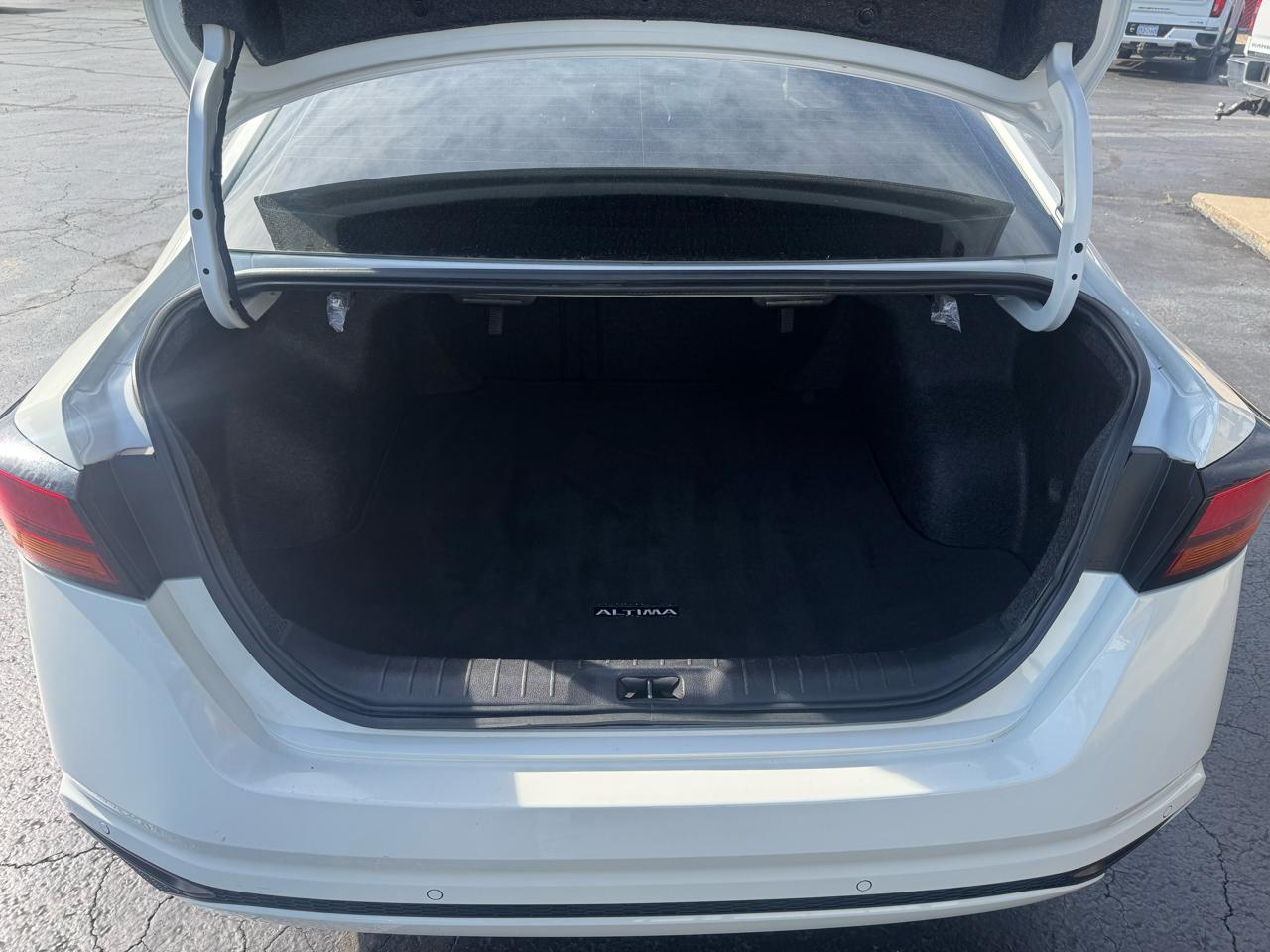 Nissan Altima SV FWD 2025