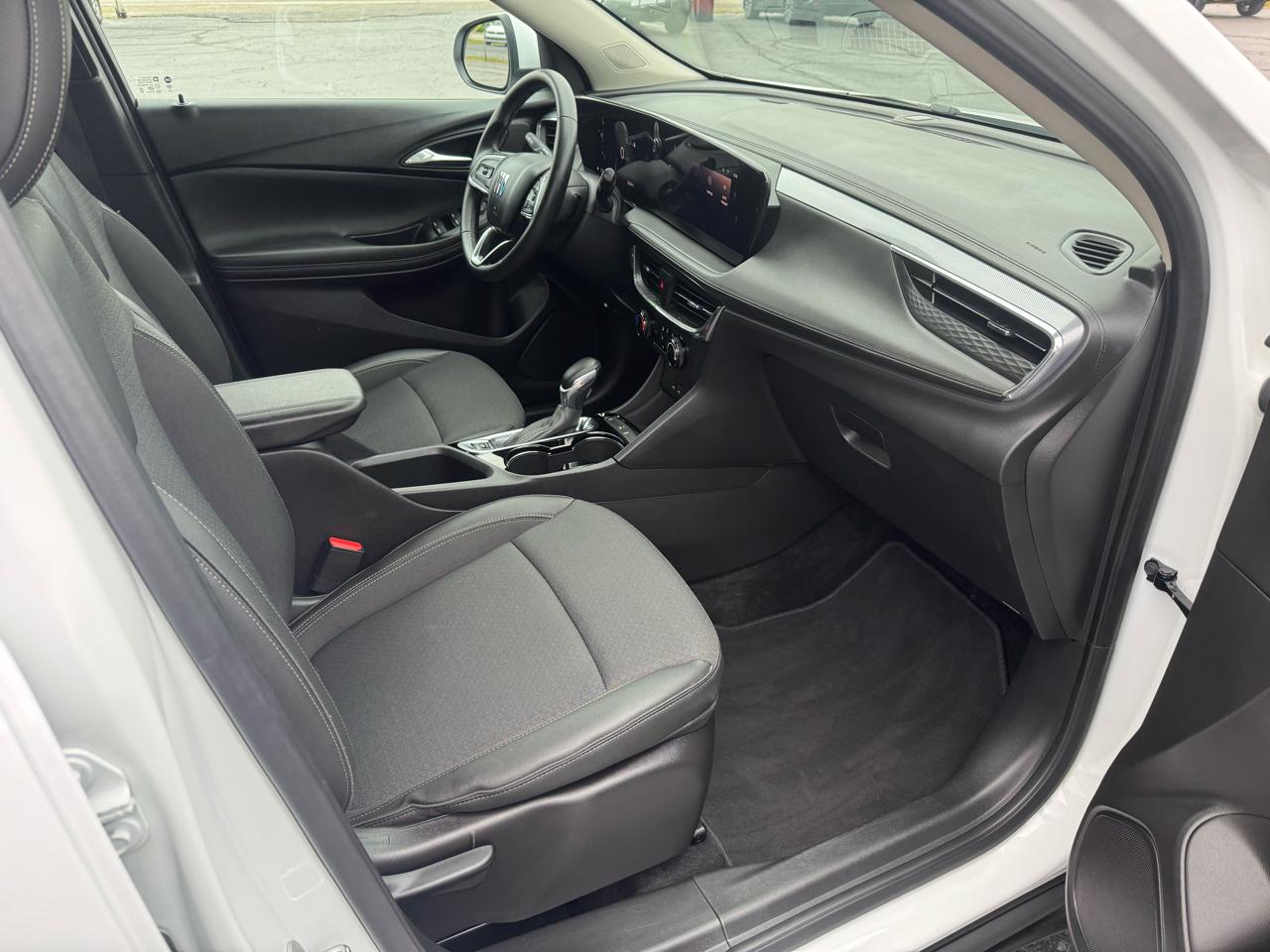 Buick Encore GX FWD 4dr Preferred 2025