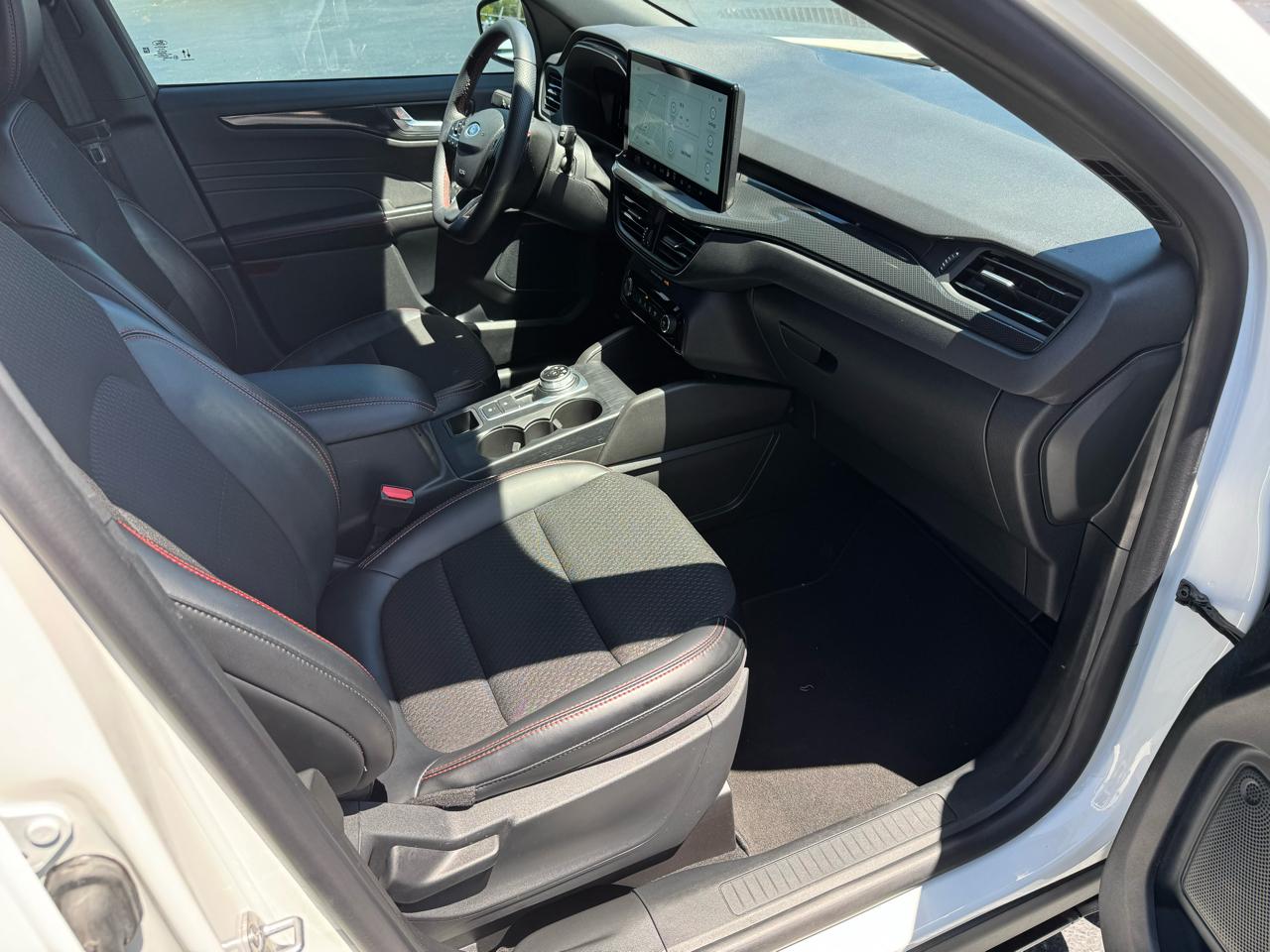 Ford Escape ST-Line FWD 2025
