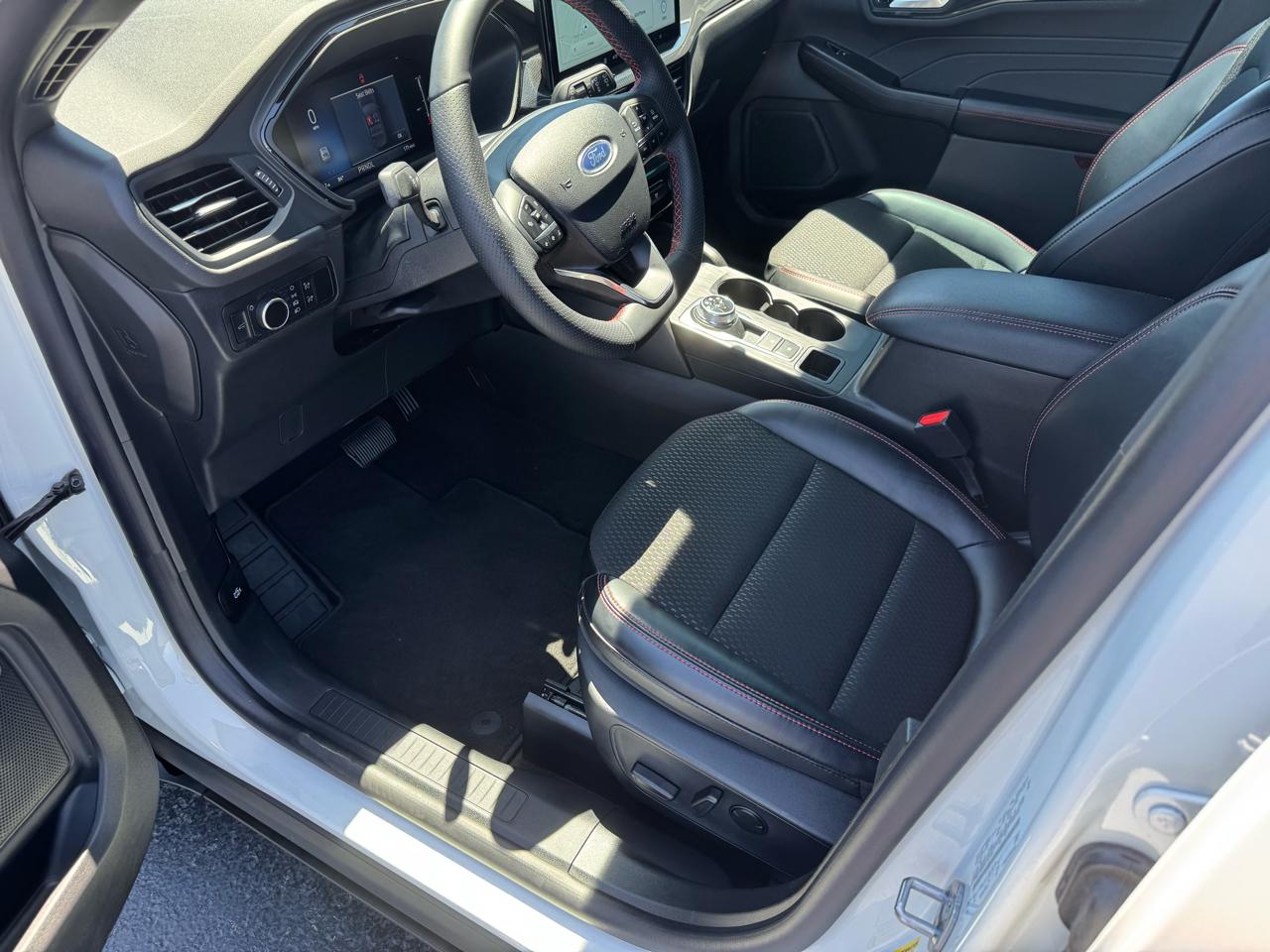 Ford Escape ST-Line FWD 2025