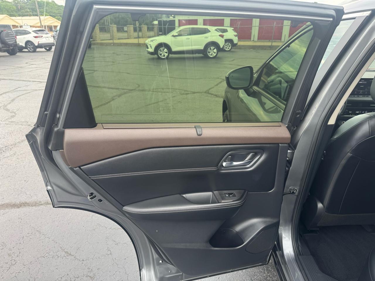Nissan Rogue AWD SV 2023