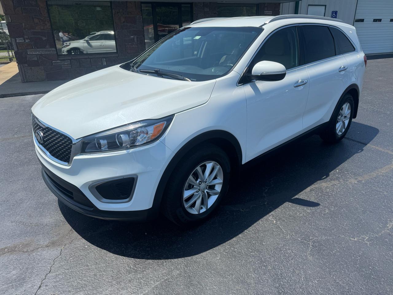 Kia Sorento FWD 4dr 2.4L LX 2016