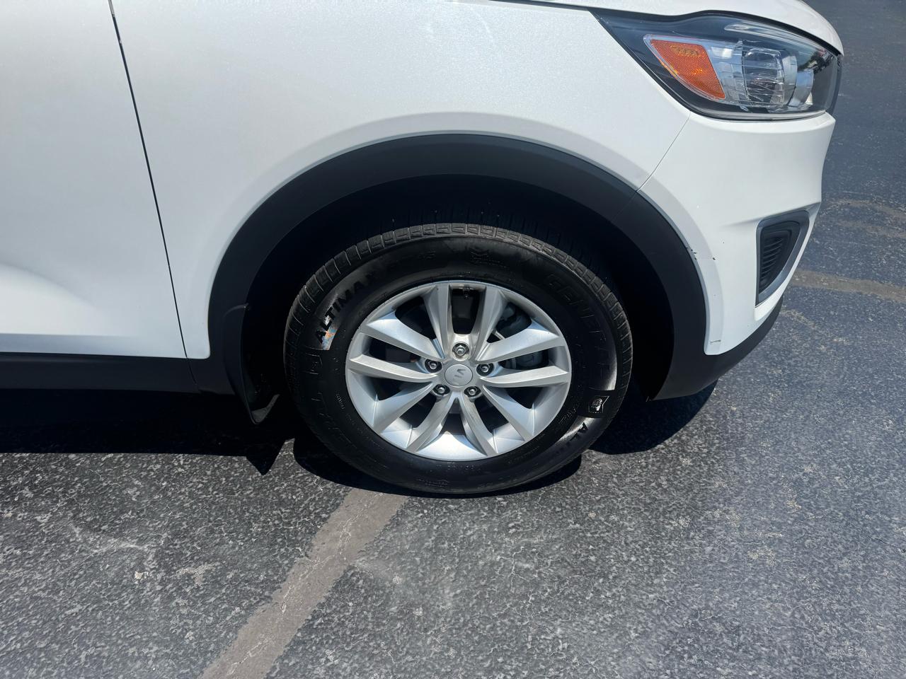 Kia Sorento FWD 4dr 2.4L LX 2016
