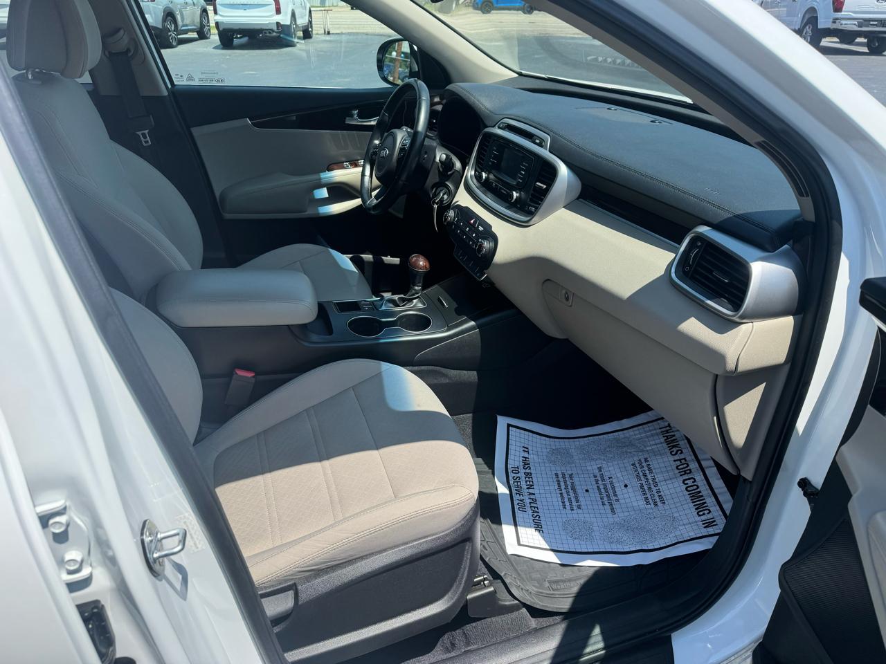 Kia Sorento FWD 4dr 2.4L LX 2016