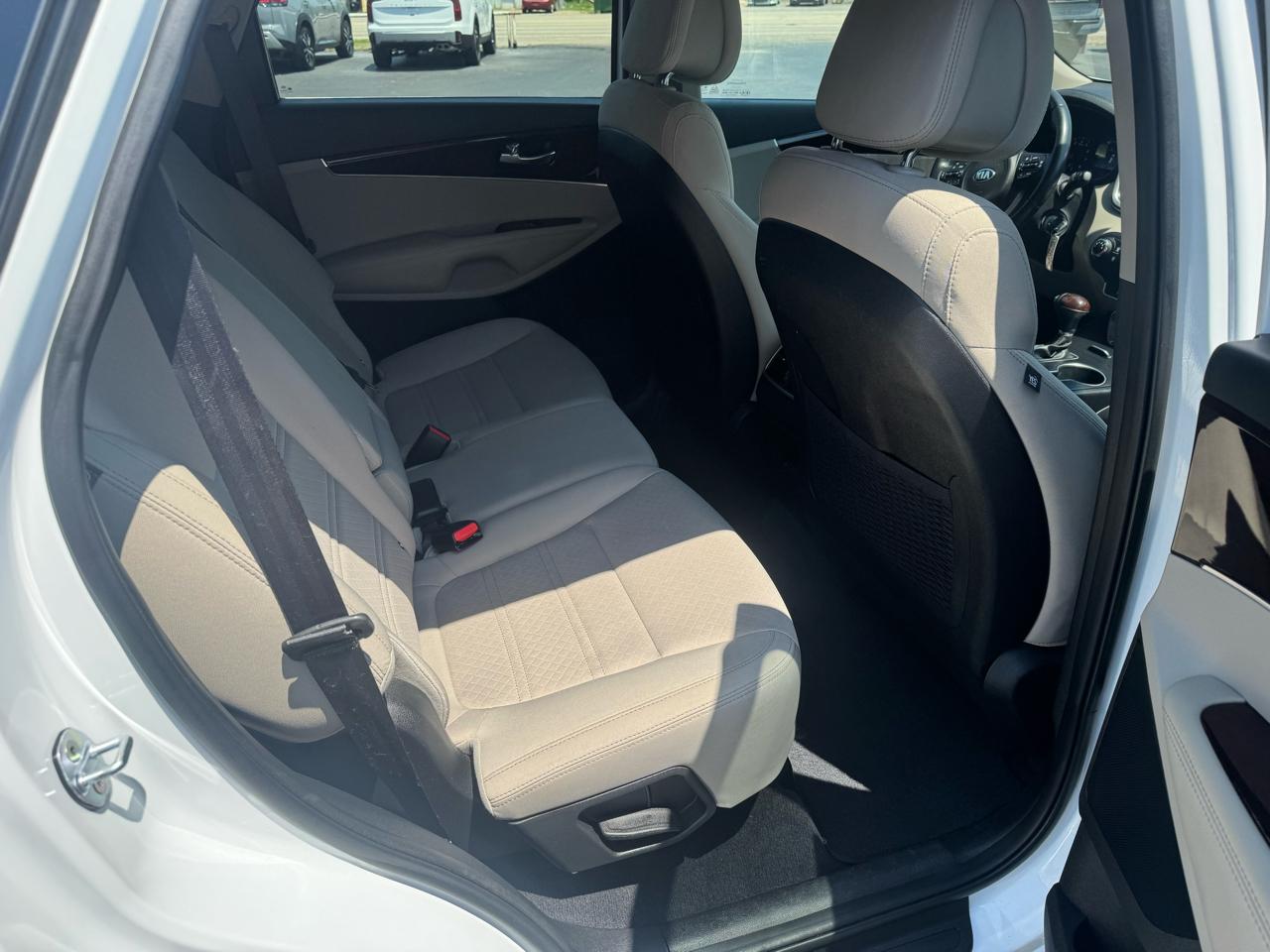 Kia Sorento FWD 4dr 2.4L LX 2016