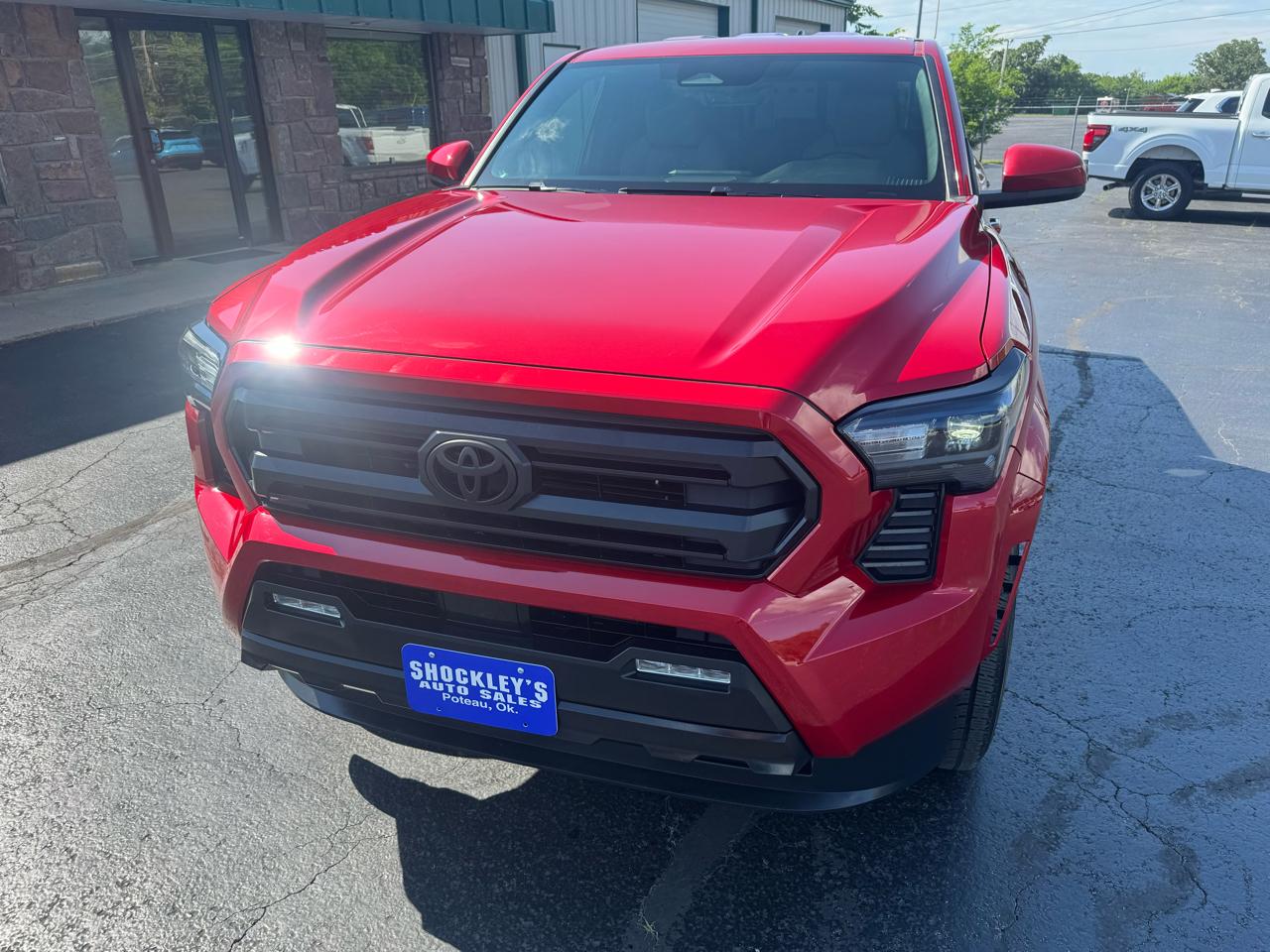 Toyota Tacoma 4WD SR5 Double Cab 6' Bed AT (Natl) 2025