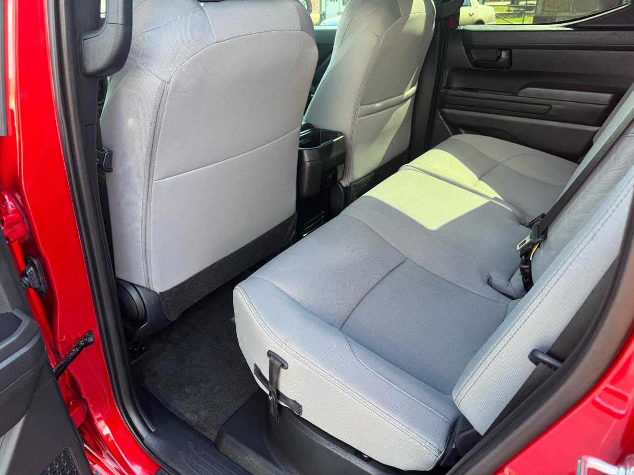 Toyota Tacoma 4WD SR5 Double Cab 6' Bed AT (Natl) 2025
