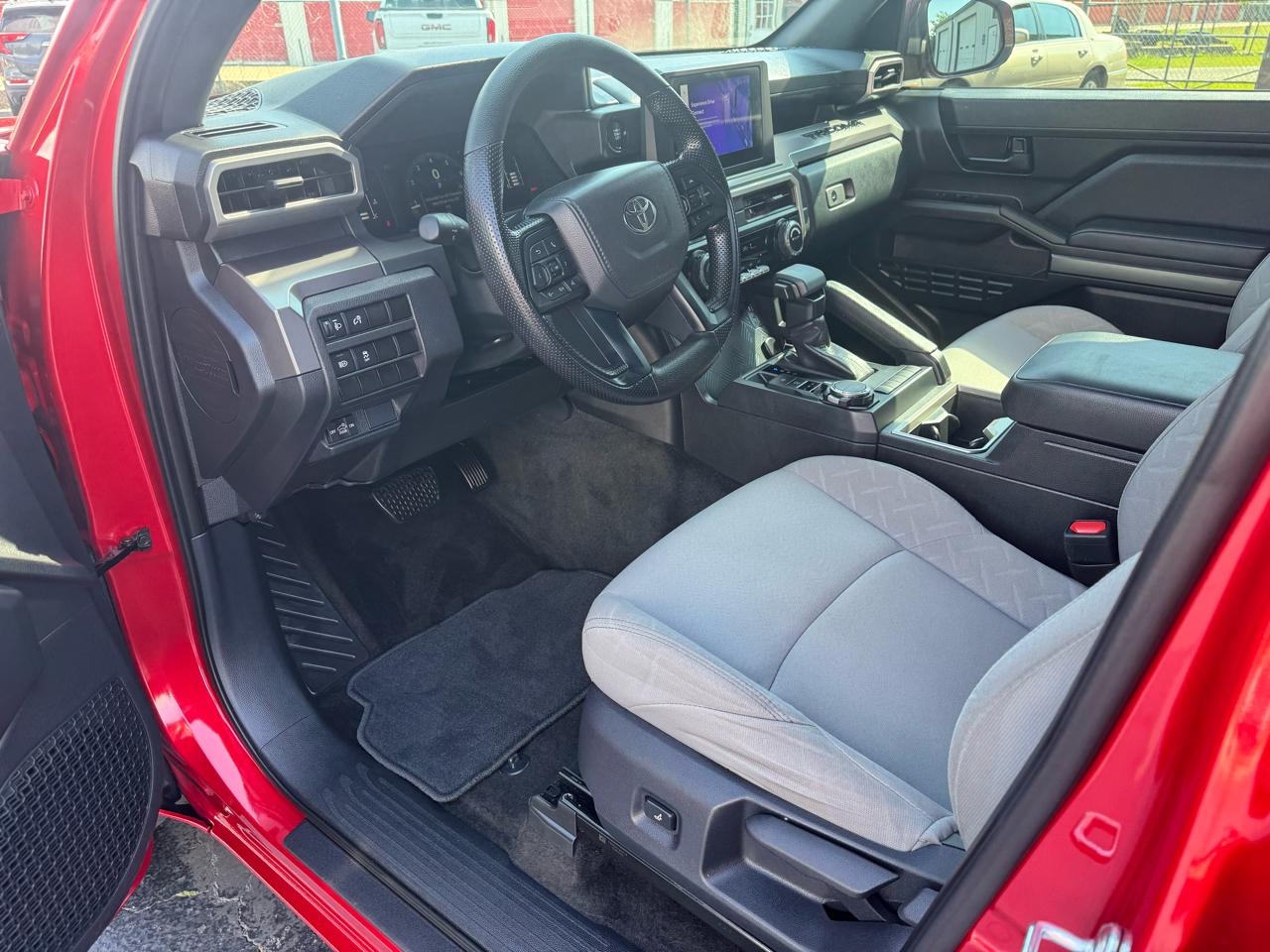 Toyota Tacoma 4WD SR5 Double Cab 6' Bed AT (Natl) 2025