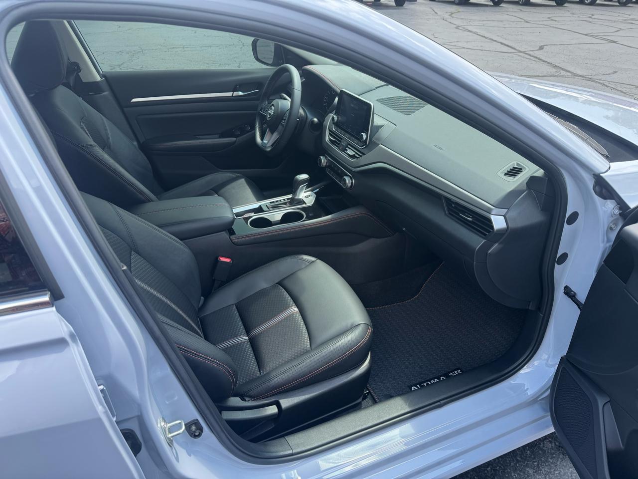 Nissan Altima SR FWD 2025