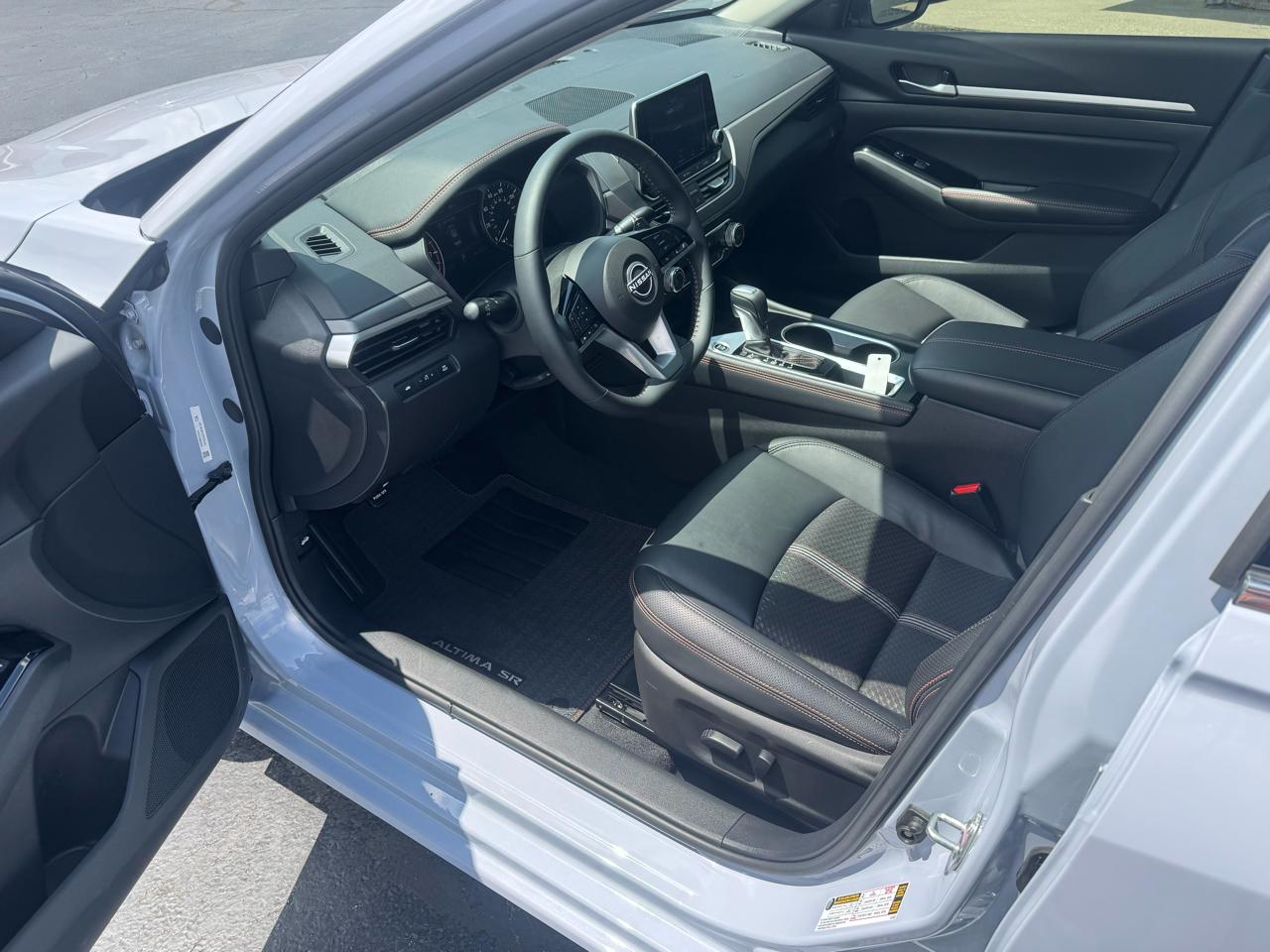 Nissan Altima SR FWD 2025