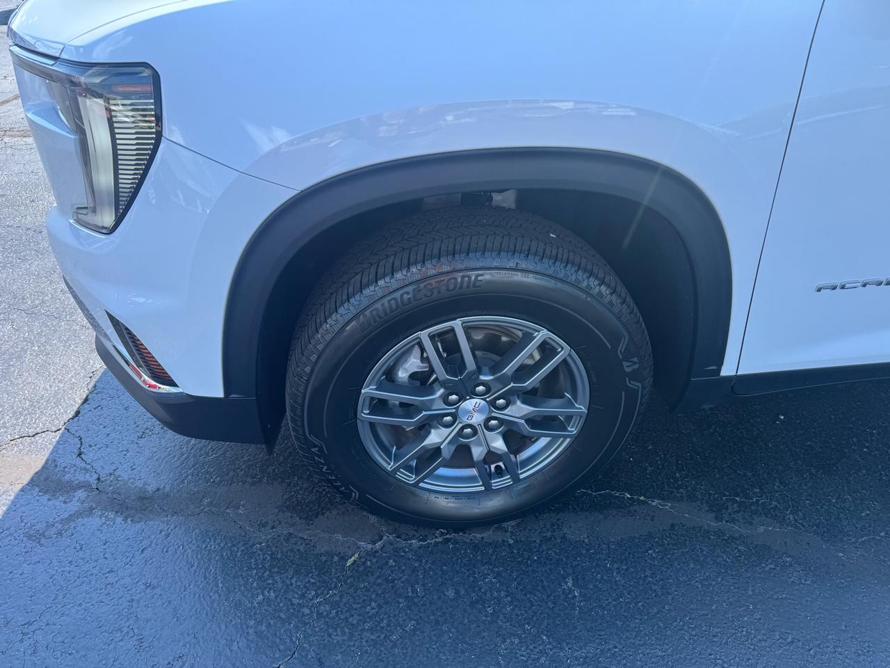 GMC Acadia FWD 4dr Elevation 2025