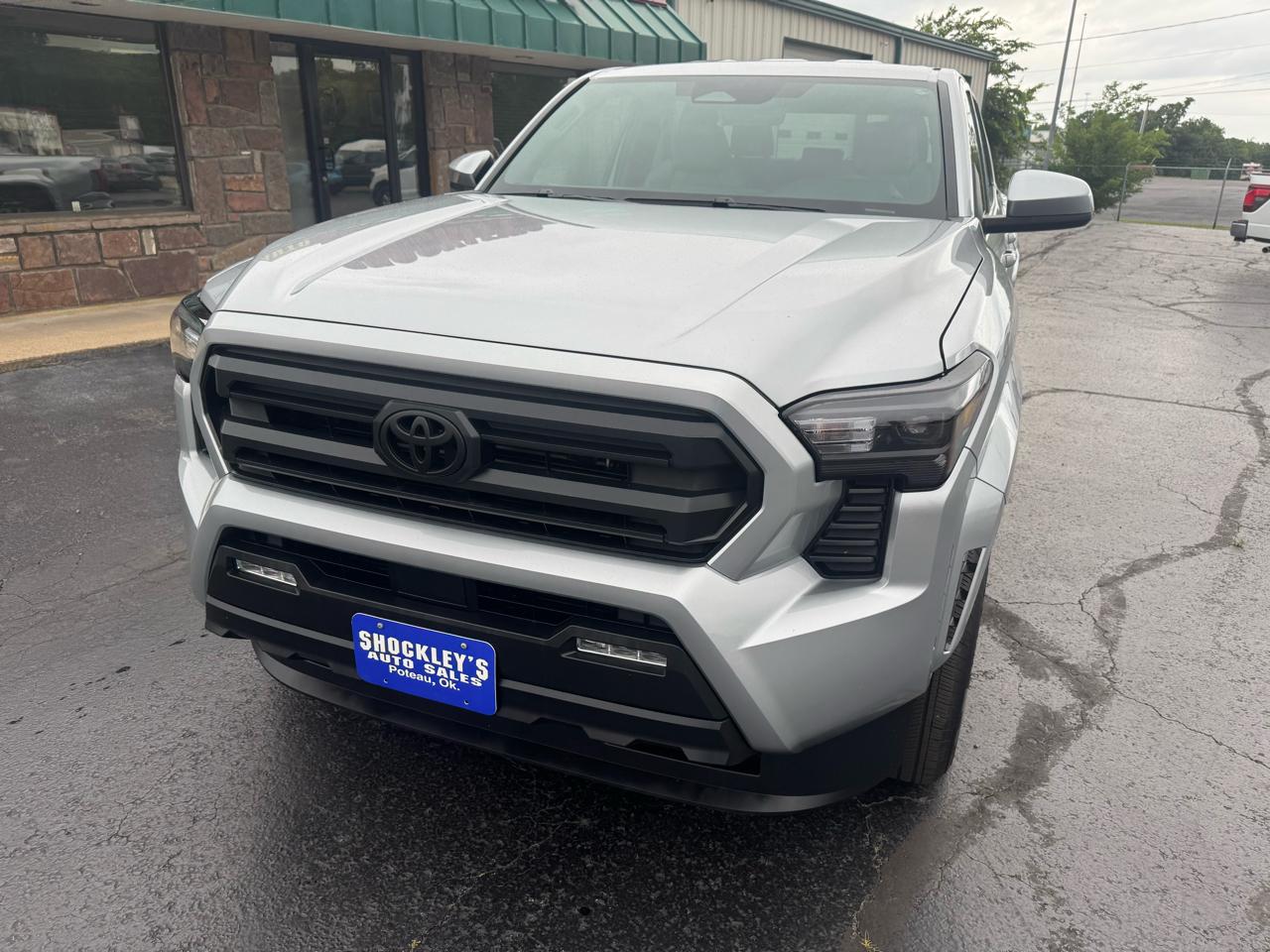 Toyota Tacoma 4WD SR5 Double Cab 5' Bed V6 AT (Natl) 2026