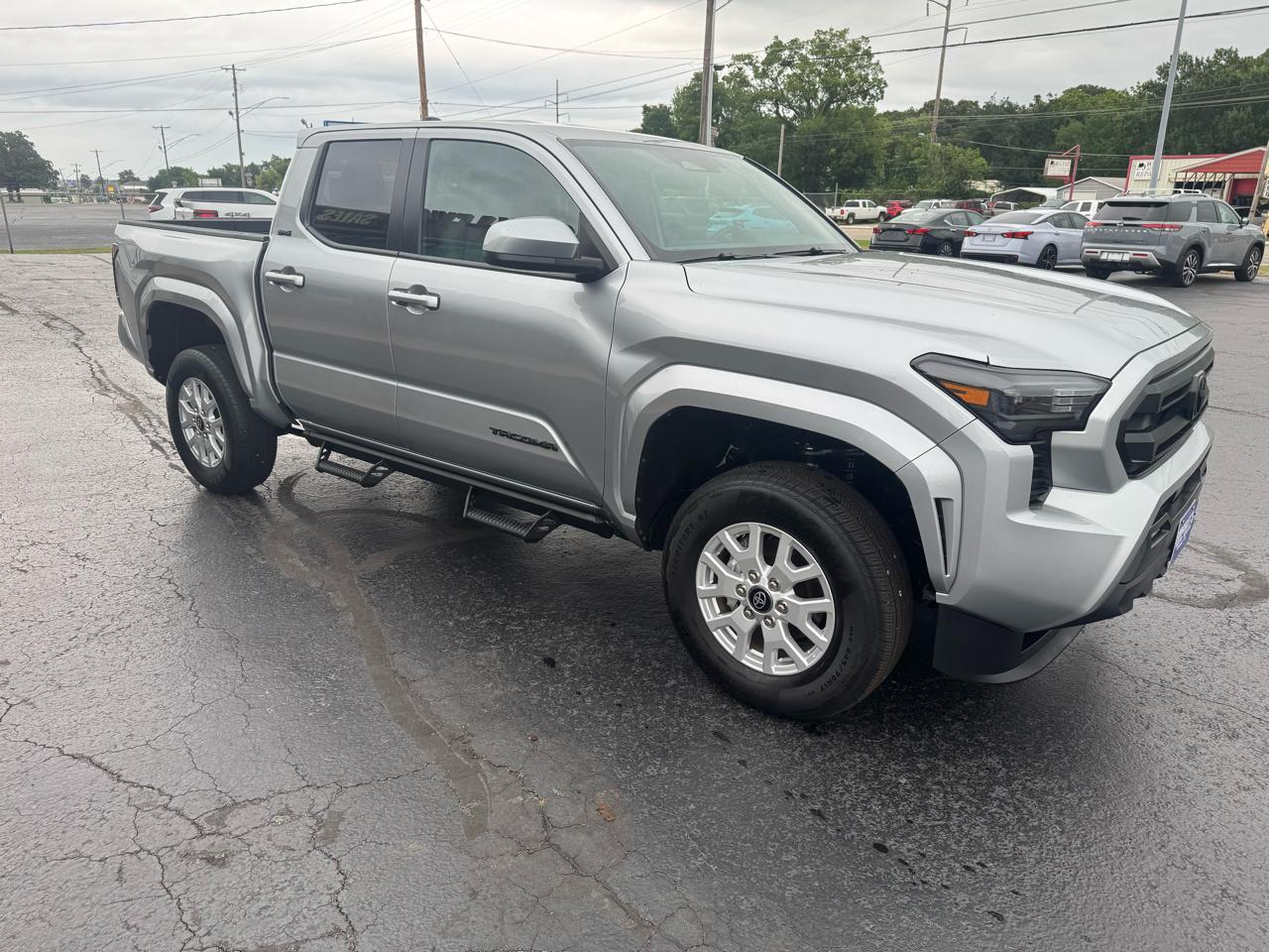 Toyota Tacoma 4WD SR5 Double Cab 5' Bed V6 AT (Natl) 2026