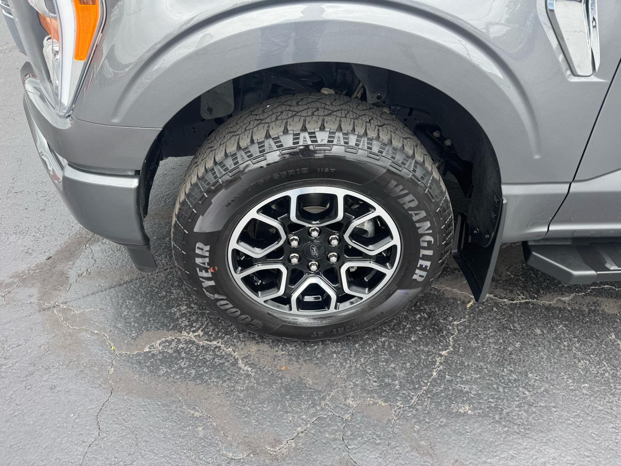 Ford F-150 XLT 4WD SuperCrew 5.5' Box 2023