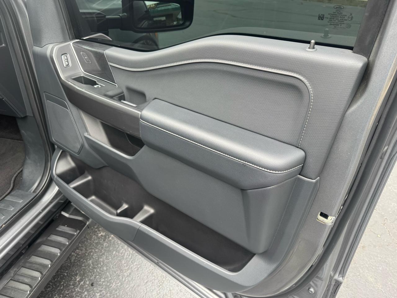 Ford F-150 XLT 4WD SuperCrew 5.5' Box 2023