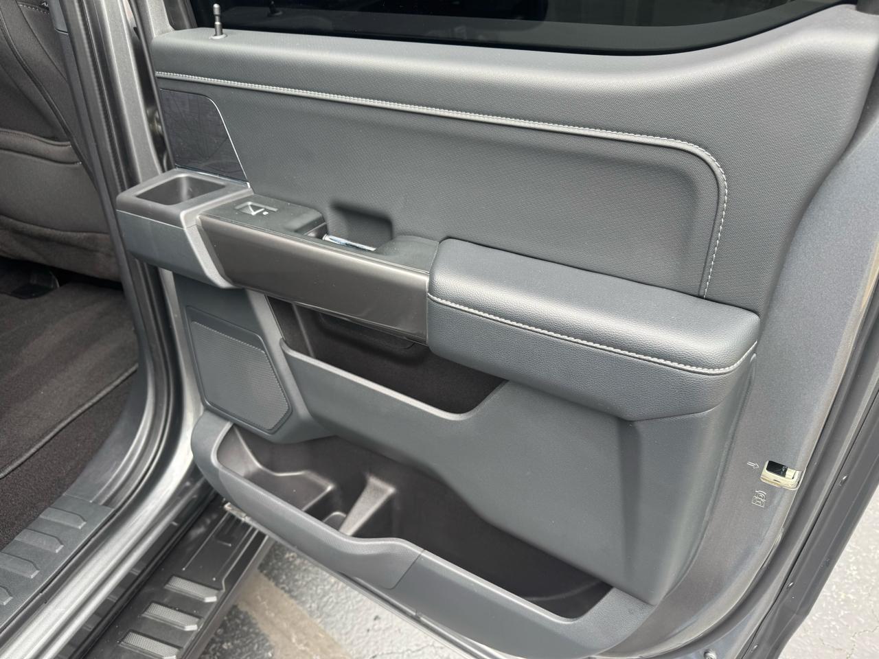 Ford F-150 XLT 4WD SuperCrew 5.5' Box 2023