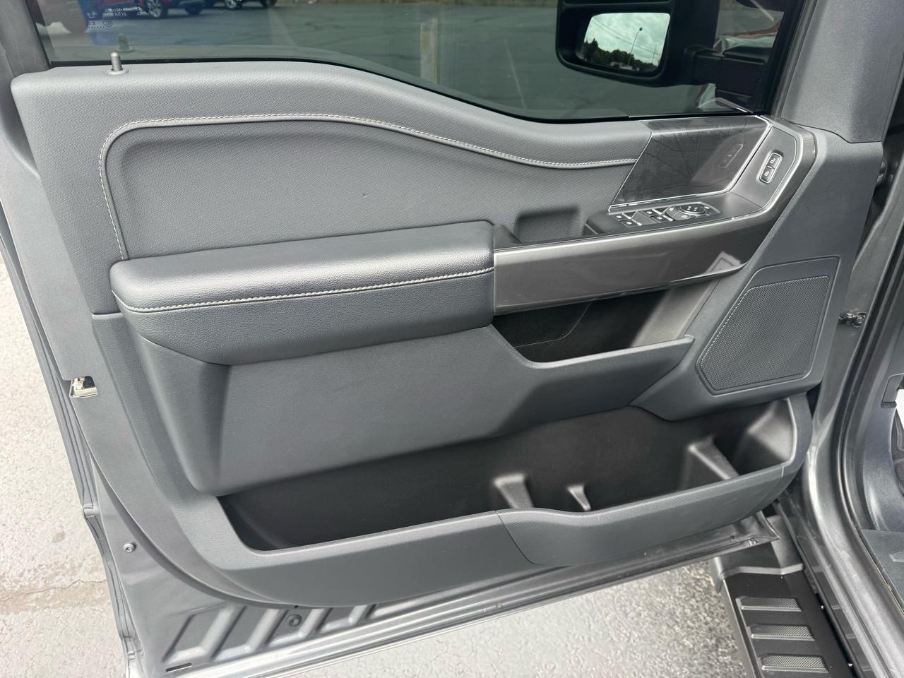 Ford F-150 XLT 4WD SuperCrew 5.5' Box 2023