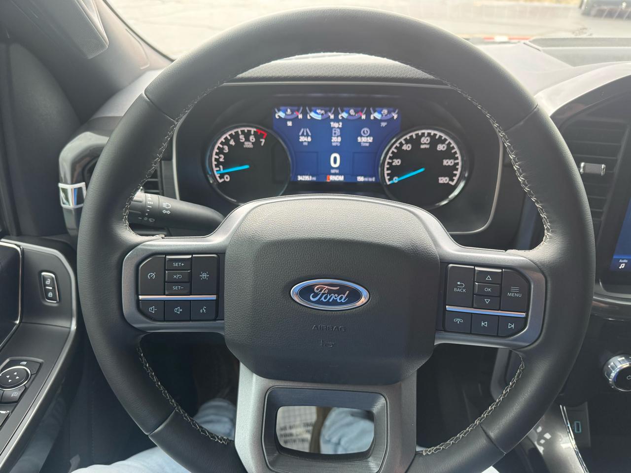 Ford F-150 XLT 4WD SuperCrew 5.5' Box 2023